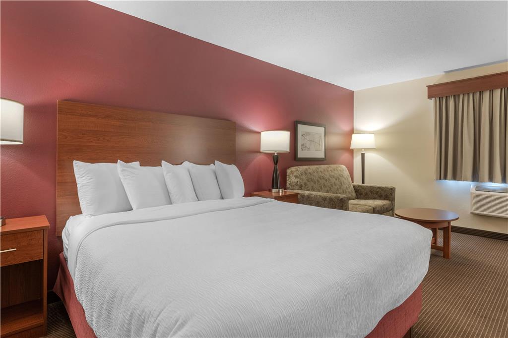 SureStay Plus Hotel by Best Western Litchfield - photo 13