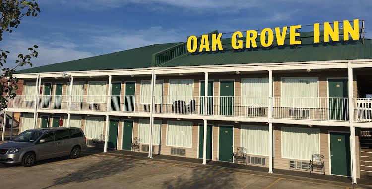 Oak Grove Inn - photo 9