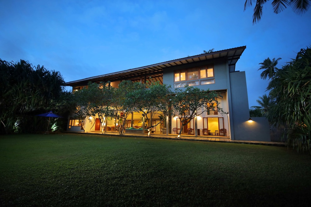 Saffron and Blue in Bentota, Sri Lanka