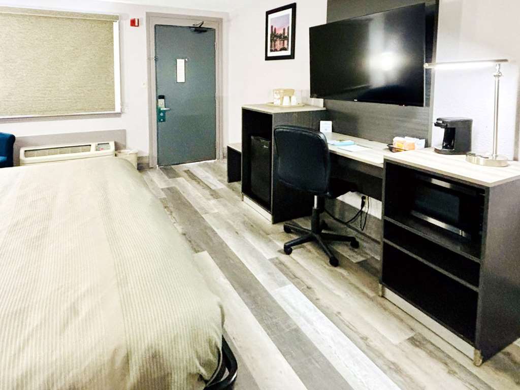 Quality Inn Raynham Taunton - photo 12