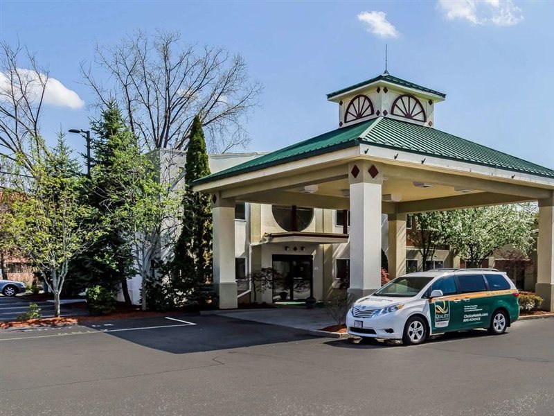 Quality Inn And Suites — Lexington