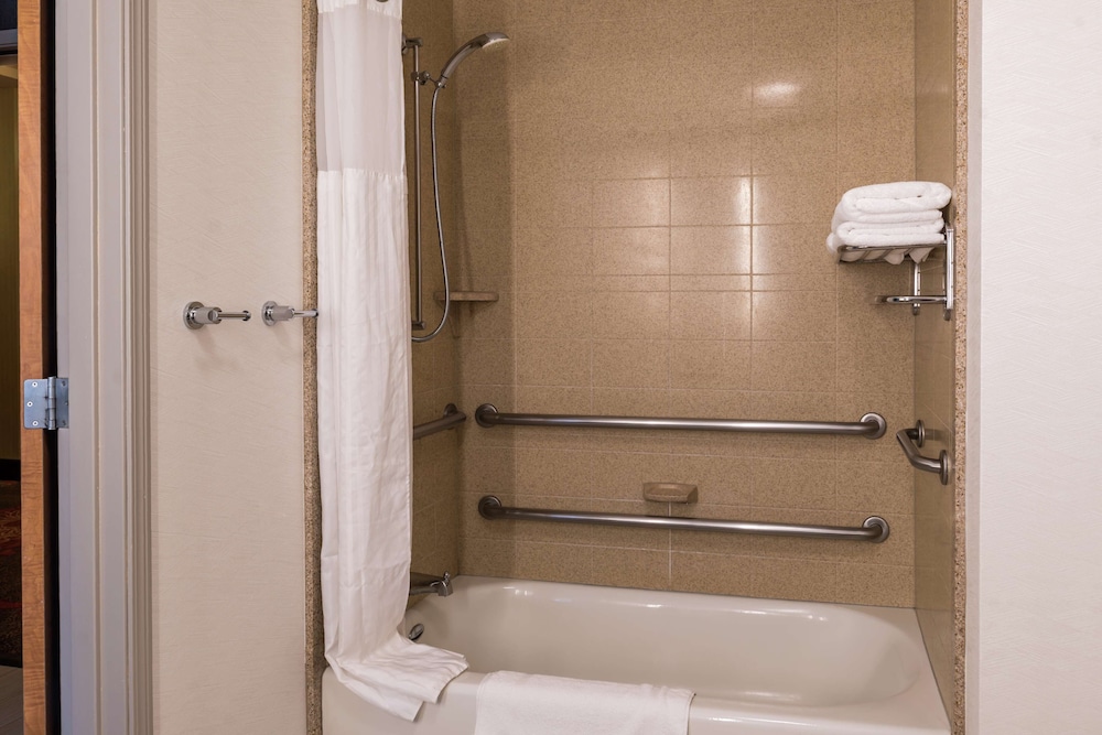 Hilton Garden Inn Bend - photo 57
