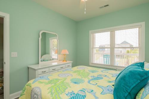 Pappys Place by Oak Island Accommodations - photo 2
