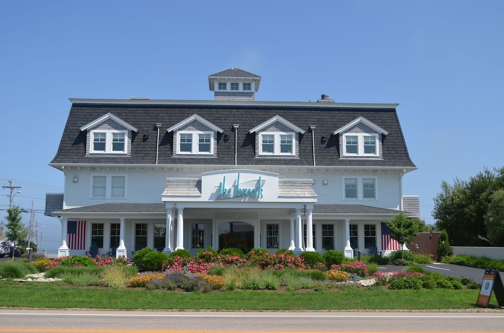 The Break Hotel — hotel in Narragansett