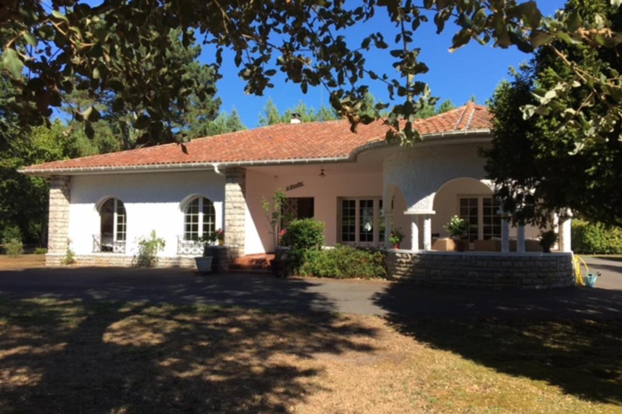 200 M with Terrace And Pool in Soustons, France