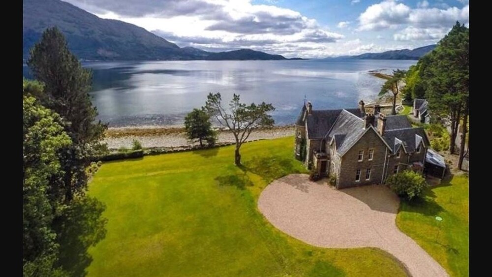Ardrhu House Fort William — 4-Star Luxury Hotel in Fort William, United Kingdom