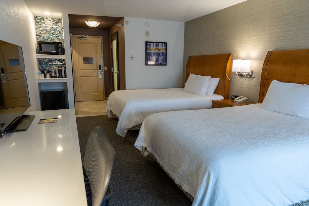 Hilton Garden Inn Des Moines West - photo 16