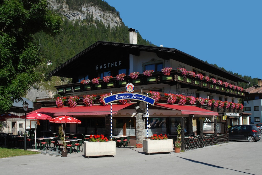 Gasthof Risserhof — hotel in Scharnitz