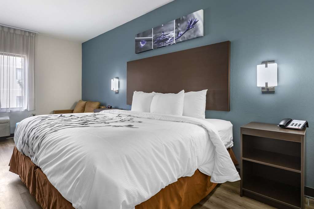 Super 8 by Wyndham Augusta Ft Gordon Belair - photo 12
