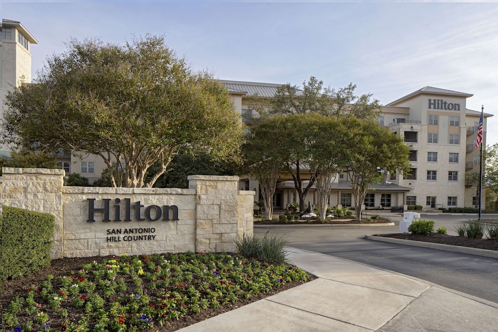 Hilton San Antonio Hill Country — 4-Star Luxury Hotel in San Antonio, United States