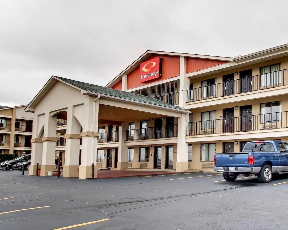 Econo Lodge North Suburbs — Ridgeland