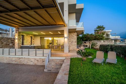 Diamond Dream 4 — 4-Star Luxury Hotel in Alimos, Greece