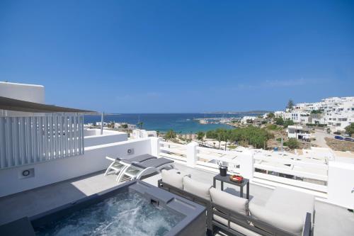 Alexandros Apartments — 4-Star Luxury Hotel in Naousa, Greece