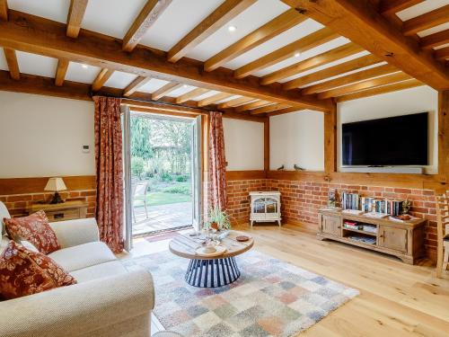 Granary Barn Ukc5405 — Banham — photo 2