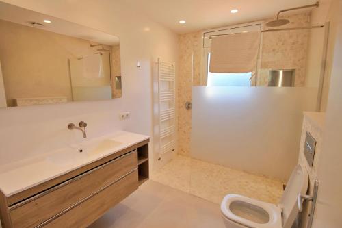 Villa Rosa — 4-Star Luxury Hotel in Calonge, Spain