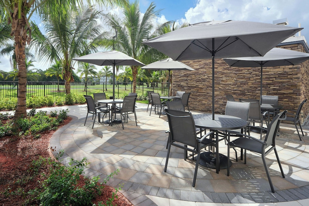 Fairfield by Marriott Inn & Suites Fort Lauderdale Northwest - photo 25