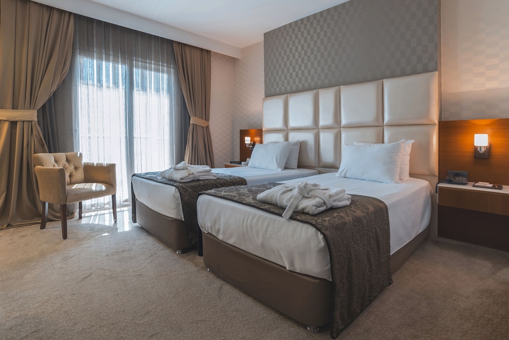 Riva Resatbey Hotel — Adana — photo 4