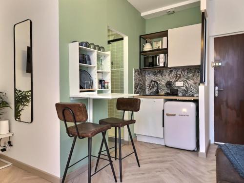 Le Pastelier Parking Prive Clim