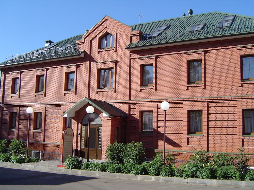 Hotel Monomah - carbon neutral hotel in Vladimir