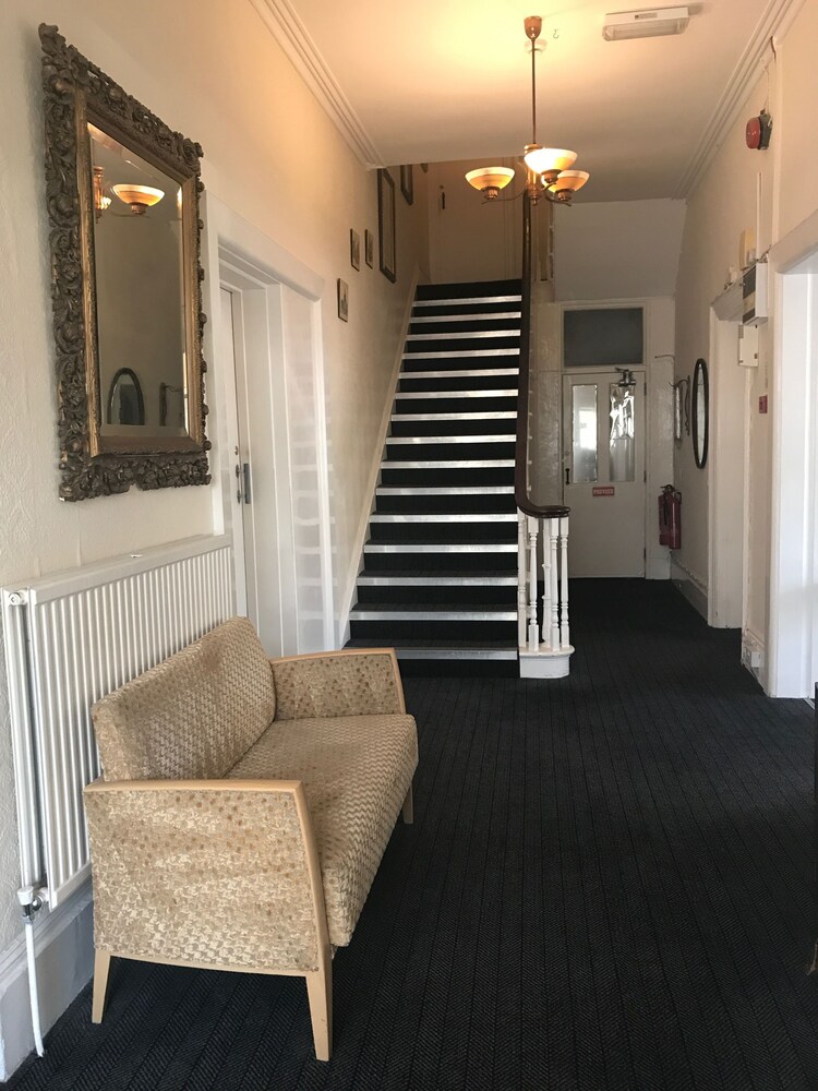 Hotel Capital — Bournemouth — photo 3