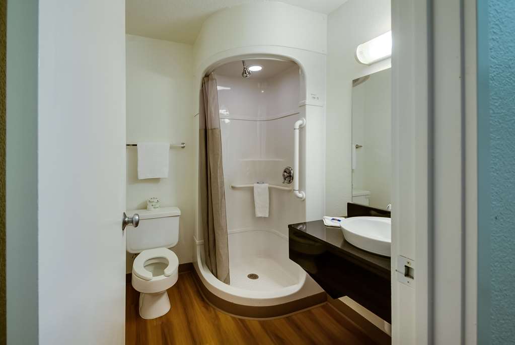 Motel 6 Lenexa KS Kansas City Southwest - photo 18