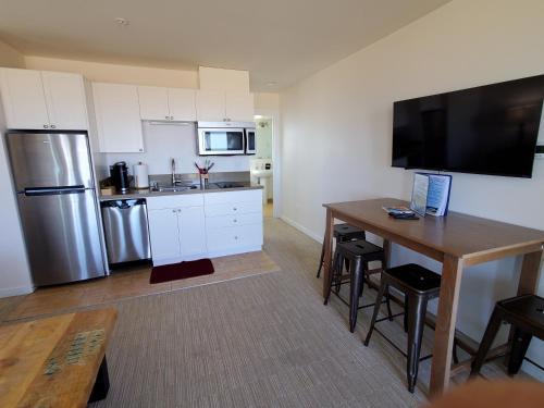 Moonstone Beach Motel - photo 122