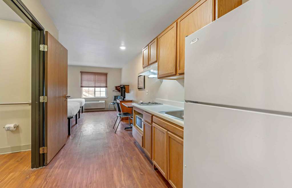 Extended Stay America Select Suites Indianapolis Greenwood - photo 25