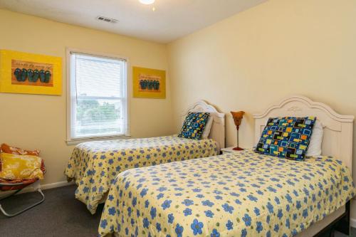 BeachyPeachyKeen by Oak Island Accommodations - photo 12