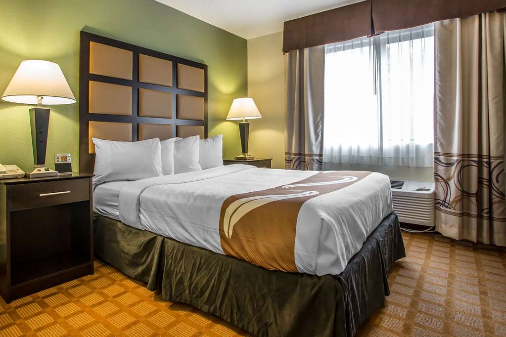 Quality Inn & Suites Marinette — hotel in Marinette
