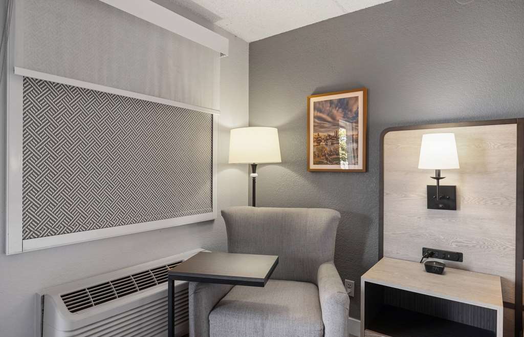 La Quinta Inn by Wyndham Stockton - photo 22