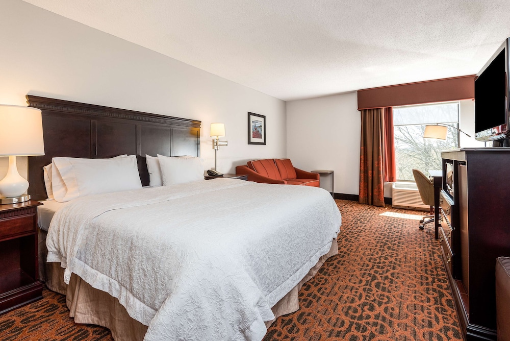 Hampton Inn Parkersburg Mineral Wells - photo 18