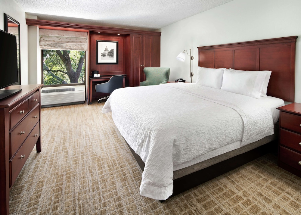 Hampton Inn Austin North @ I 35 & Hwy 183 - photo 12