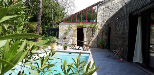 Repos et decouverte - carbon neutral hotel in Unknown City