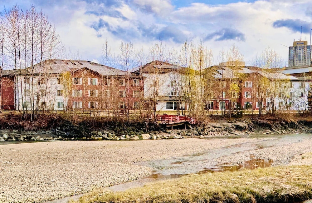 Wingate by Wyndham Anchorage Downtown Ship Creek - photo 21