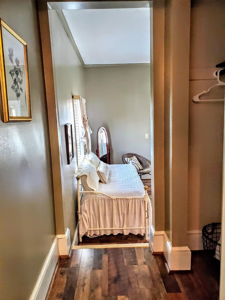 The Claiborne Bed and Breakfast - photo 7