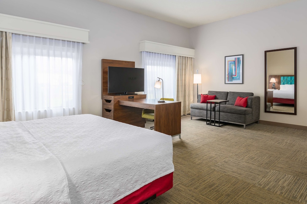 Hampton Inn & Suites Hartford Manchester - photo 19