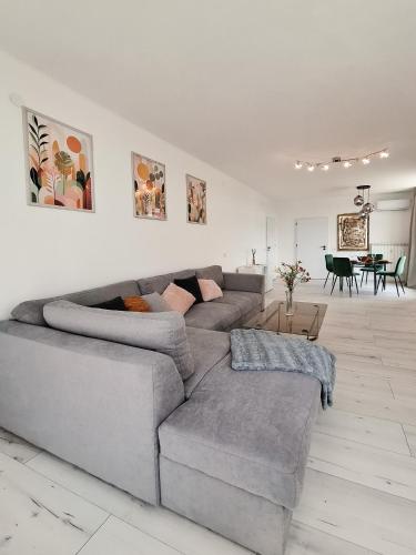 Duna Panorama two bedroom apartment with terrace — 4-Star Luxury Hotel in Budapest, Hungary