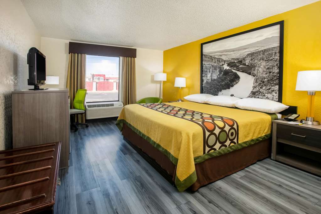 Super 8 by Wyndham Ft Stockton - photo 7