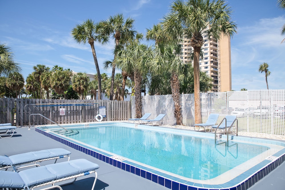 1229 Apartments At Beachcomber Resort — Pompano Beach
