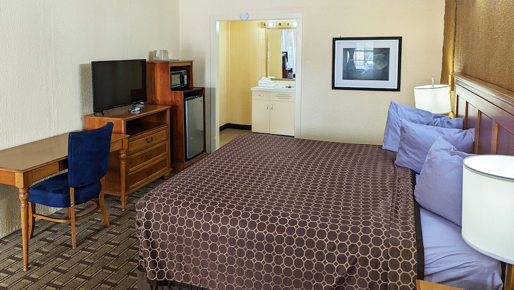 M Star Hotel Cleveland - photo 16
