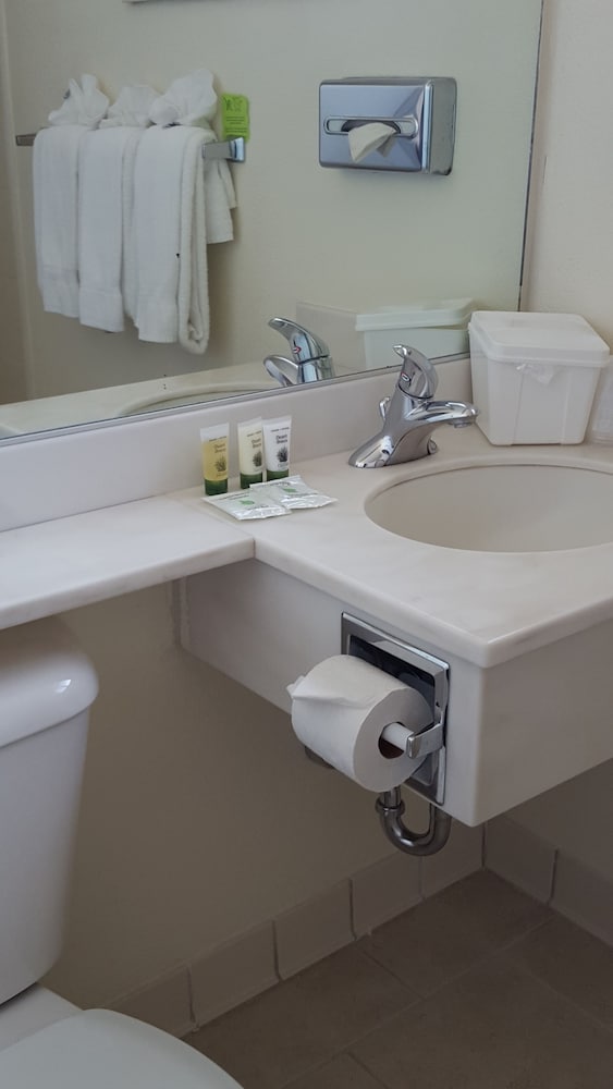 The Metropolitan Inn - photo 15