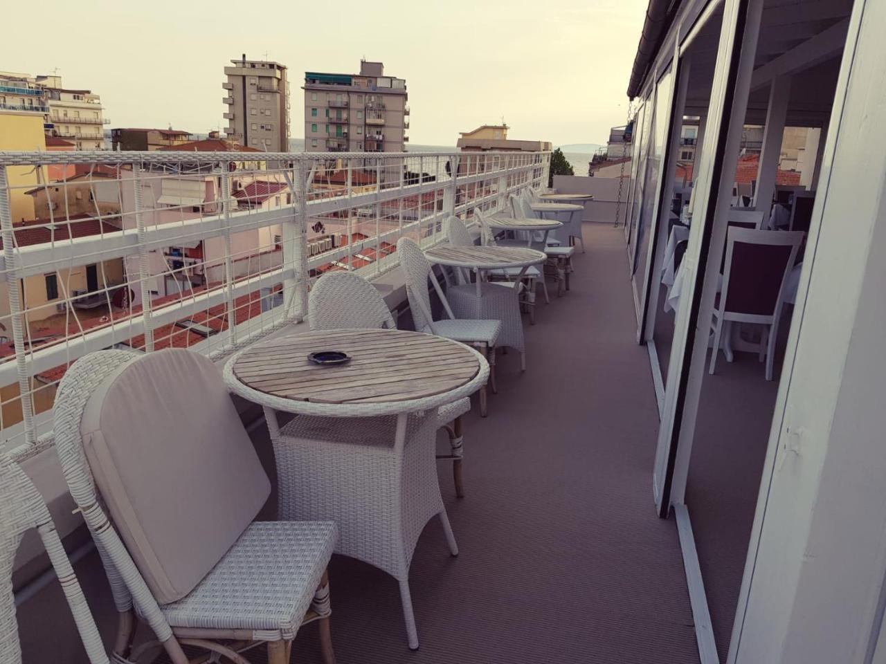 Hotel Bella 'Mbriana — 4-Star Luxury Hotel in Follonica, Italy