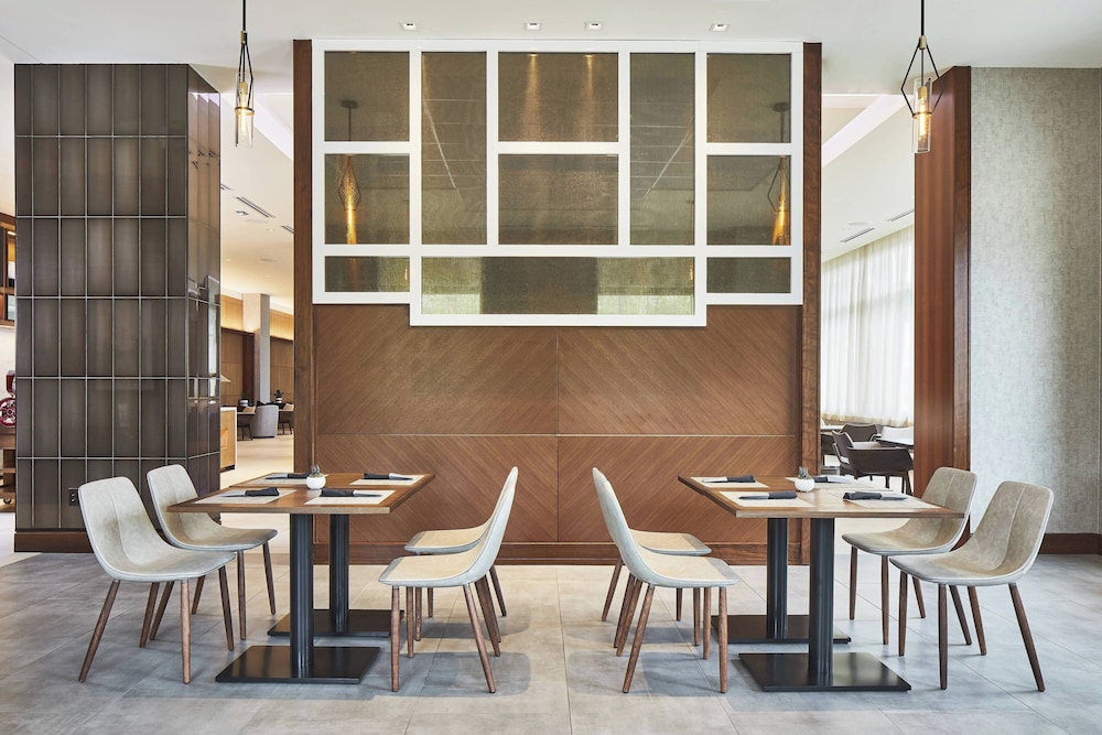 AC Hotel by Marriott Atlanta Airport Gateway - photo 37
