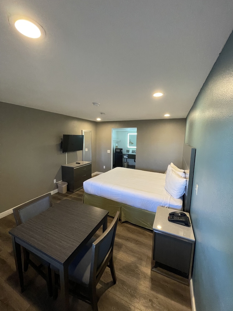 Hotel Milagro - photo 9