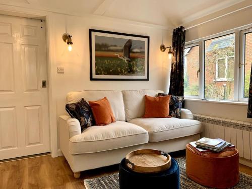 Cosy Pet Friendly Norfolk Broads Retreat — 4-Star Luxury Hotel in Norwich, United Kingdom