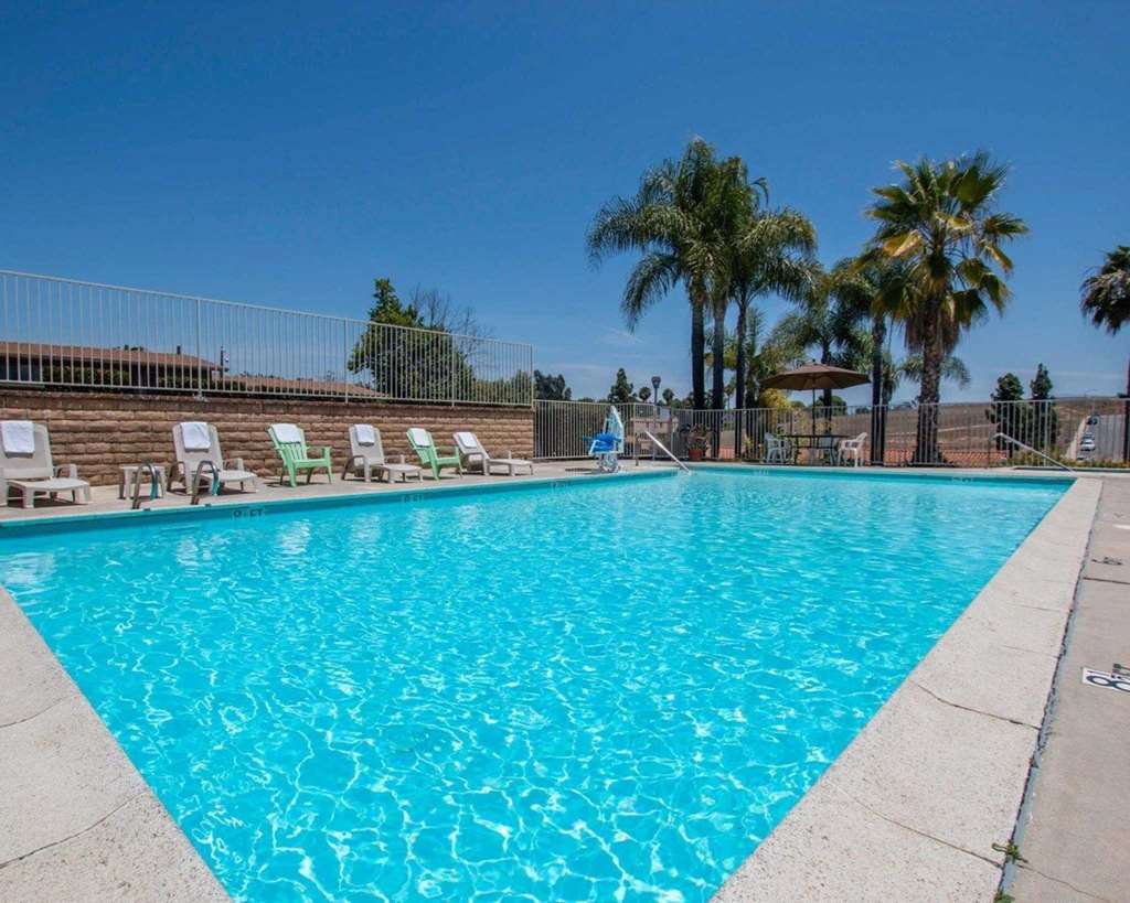 Rodeway Inn Fallbrook Downtown - photo 18