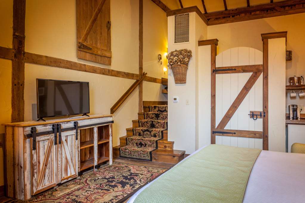 The Inn At Leola Village - photo 11