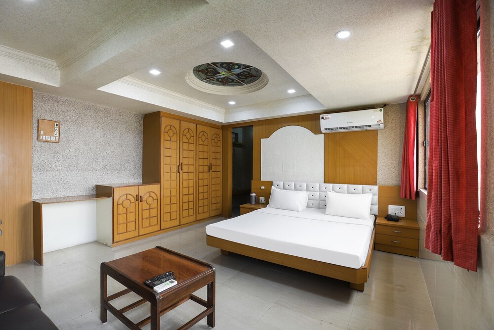 Hotel Janki Jamnagar in Jamnagar, India