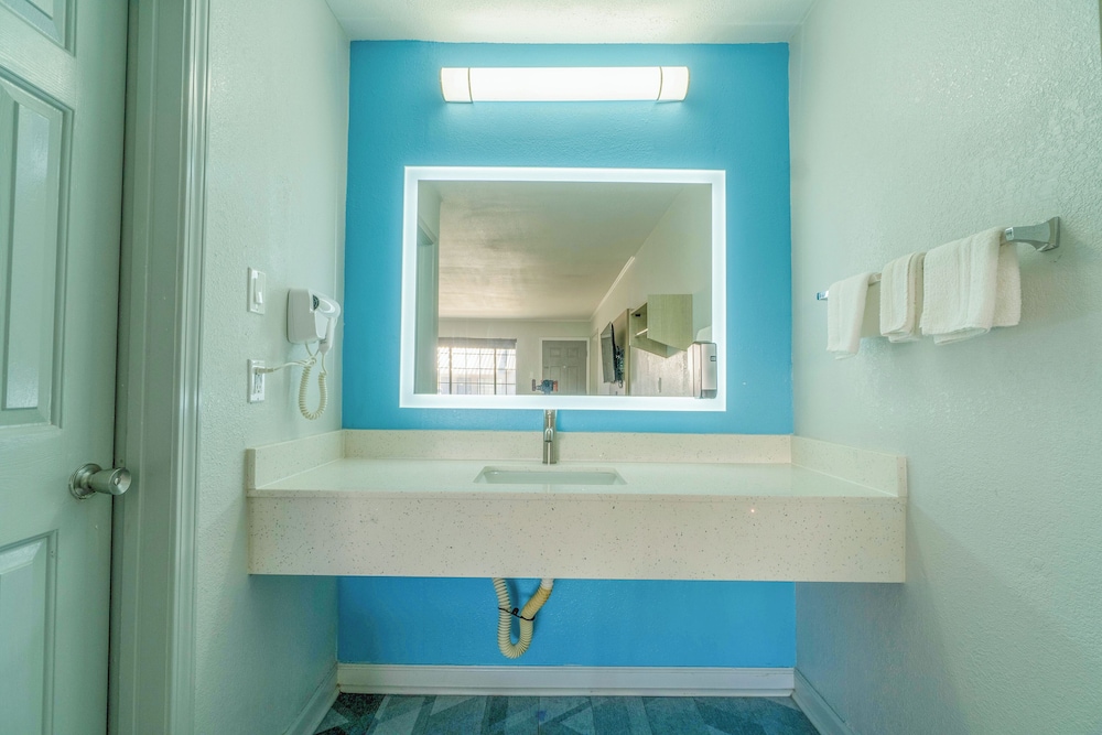 Pleasanton Executive Inn By OYO - photo 26