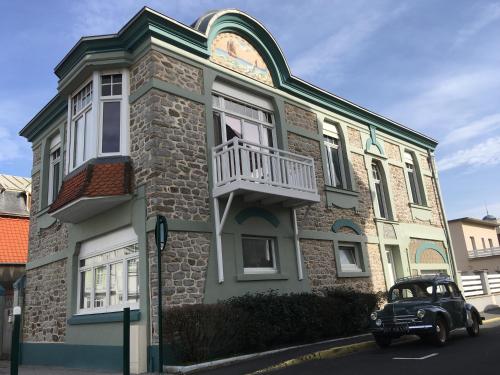 Sans Adieu in Wimereux, France